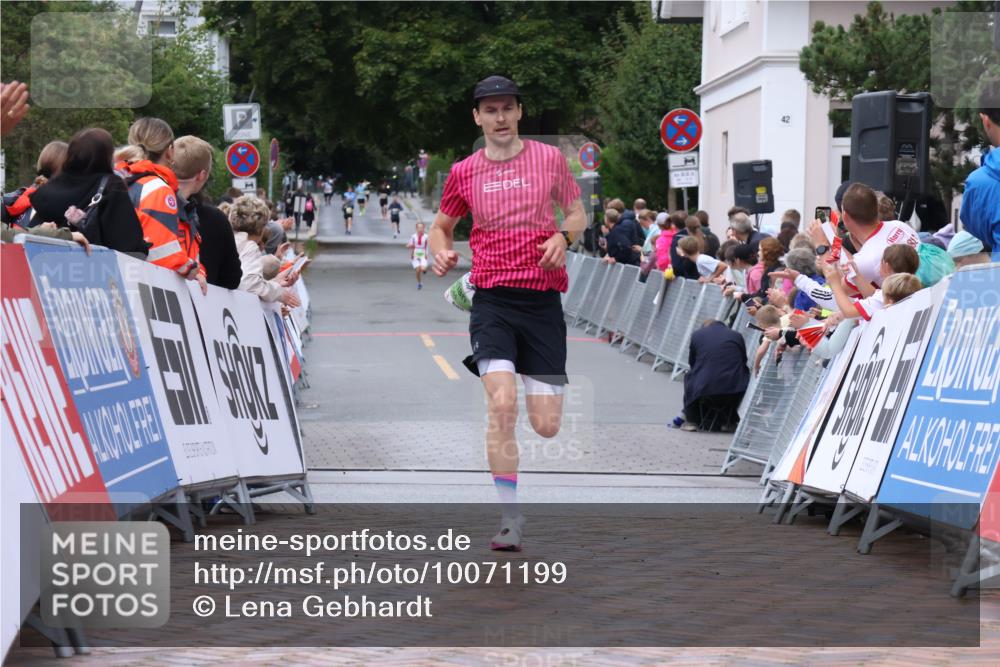 30.08.2026 - Blankeneser Heldenlauf Lena Gebhardt http://msf.ph/oto/10071199 30.08.2026 10:11:00 Ziel 5544 meine-sportfotos.de