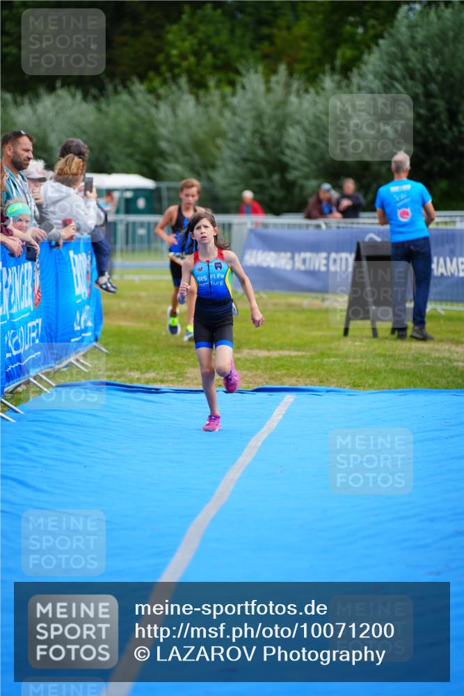 30.08.2026 - Elbe Triathlon Hamburg LAZAROV Photography http://msf.ph/oto/10071200 30.08.2026 12:57:21 Ziel 1849, 1853 meine-sportfotos.de