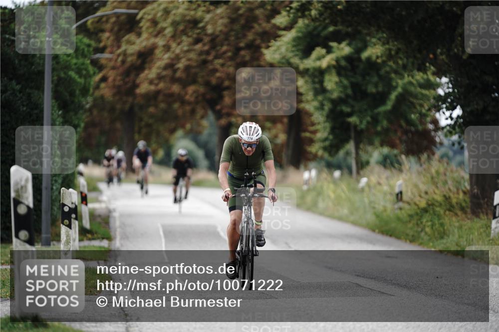 30.08.2026 - Elbe Triathlon Hamburg Michael Burmester http://msf.ph/oto/10071222 30.08.2026 10:02:43 Radfahren 564, 662, 774, 893 meine-sportfotos.de