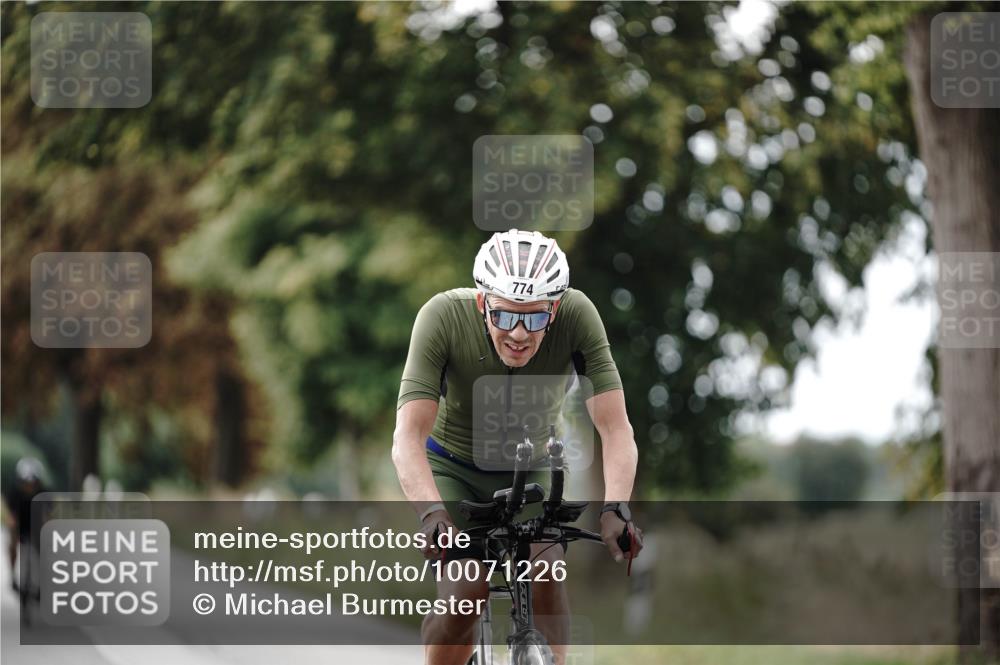 30.08.2026 - Elbe Triathlon Hamburg Michael Burmester http://msf.ph/oto/10071226 30.08.2026 10:02:45 Radfahren 662, 674, 774 meine-sportfotos.de