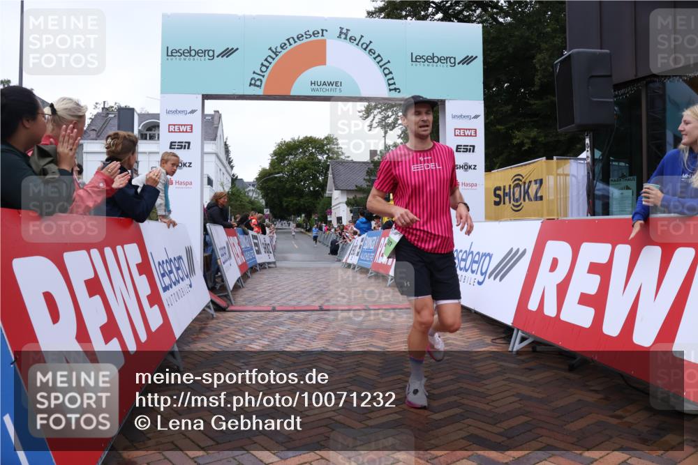 30.08.2026 - Blankeneser Heldenlauf Lena Gebhardt http://msf.ph/oto/10071232 30.08.2026 10:11:04 Ziel 5544 meine-sportfotos.de