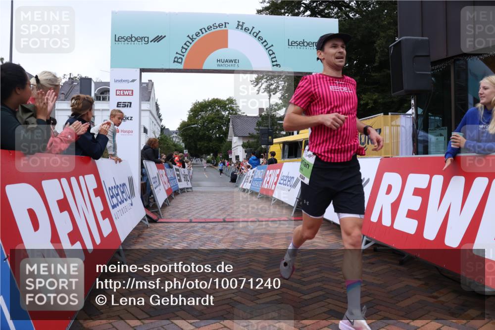 30.08.2026 - Blankeneser Heldenlauf Lena Gebhardt http://msf.ph/oto/10071240 30.08.2026 10:11:04 Ziel 5544 meine-sportfotos.de