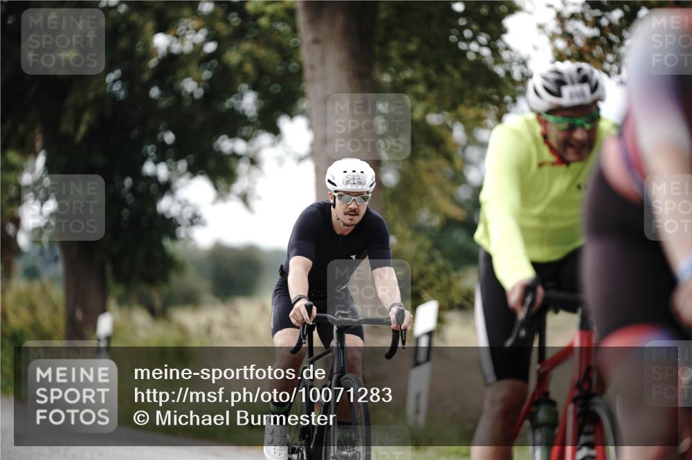 30.08.2026 - Elbe Triathlon Hamburg Michael Burmester http://msf.ph/oto/10071283 30.08.2026 10:03:12 Radfahren 484, 567, 666, 857 meine-sportfotos.de
