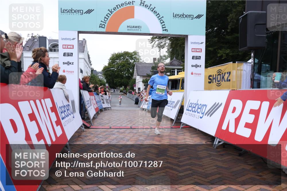 30.08.2026 - Blankeneser Heldenlauf Lena Gebhardt http://msf.ph/oto/10071287 30.08.2026 10:11:10 Ziel 5228, 5544 meine-sportfotos.de