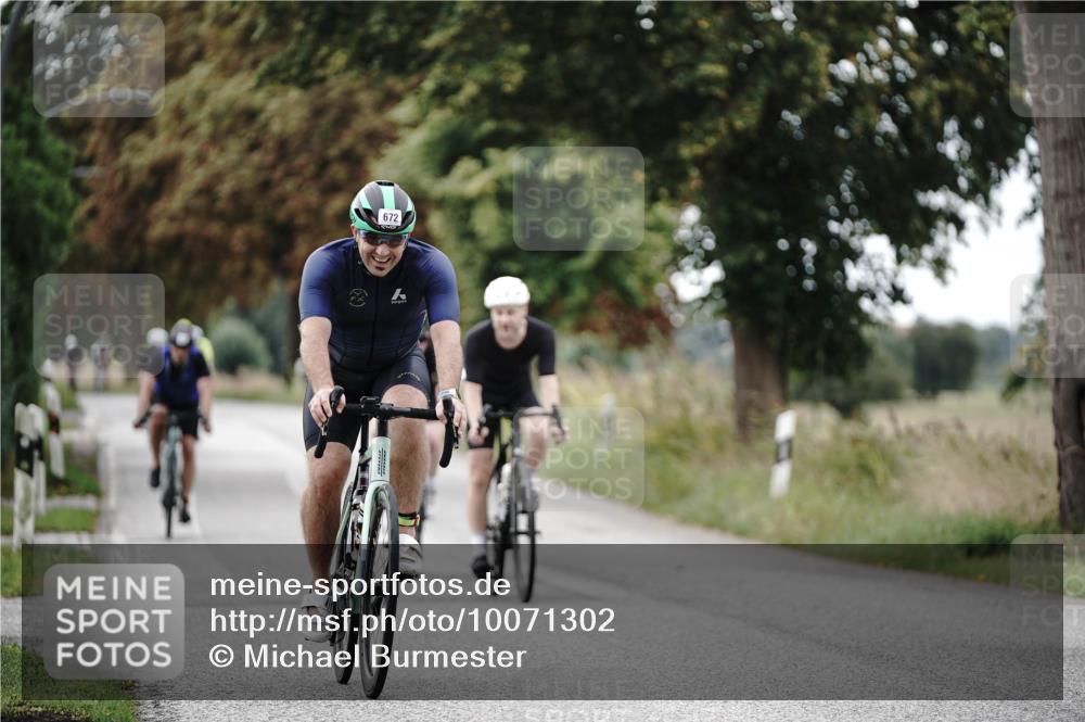 30.08.2026 - Elbe Triathlon Hamburg Michael Burmester http://msf.ph/oto/10071302 30.08.2026 10:03:41 Radfahren 572, 672, 764, 795, 824, 945 meine-sportfotos.de