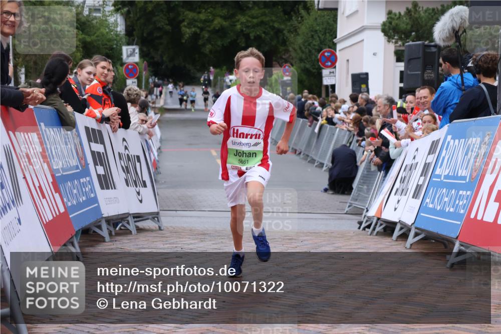 30.08.2026 - Blankeneser Heldenlauf Lena Gebhardt http://msf.ph/oto/10071322 30.08.2026 10:11:14 Ziel 5228, 5661 meine-sportfotos.de