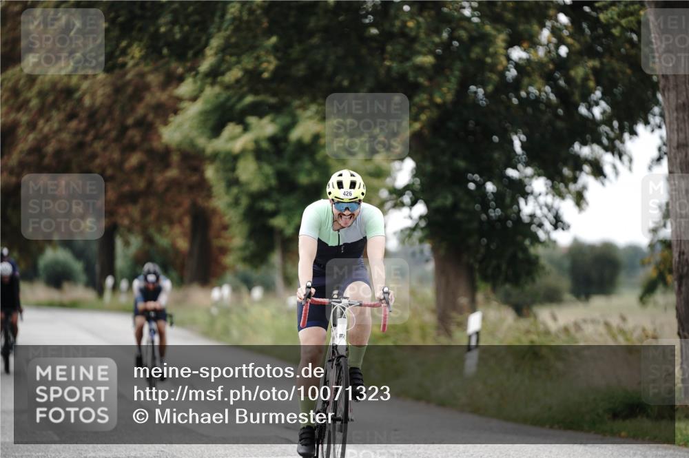 30.08.2026 - Elbe Triathlon Hamburg Michael Burmester http://msf.ph/oto/10071323 30.08.2026 10:03:50 Radfahren 426, 536, 589, 795, 805 meine-sportfotos.de