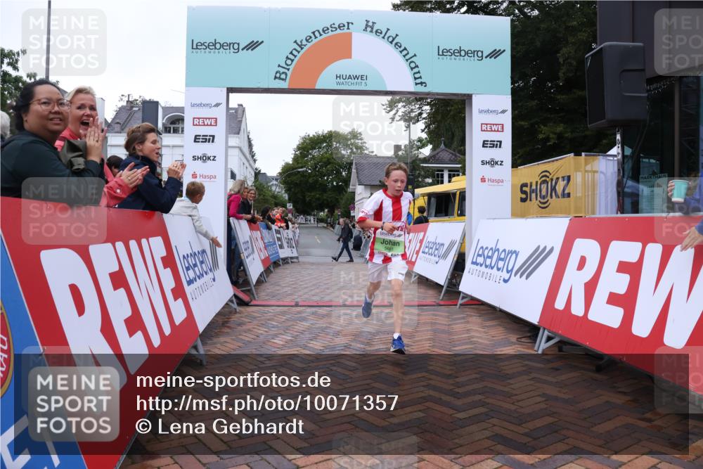 30.08.2026 - Blankeneser Heldenlauf Lena Gebhardt http://msf.ph/oto/10071357 30.08.2026 10:11:16 Ziel 5228, 5661 meine-sportfotos.de