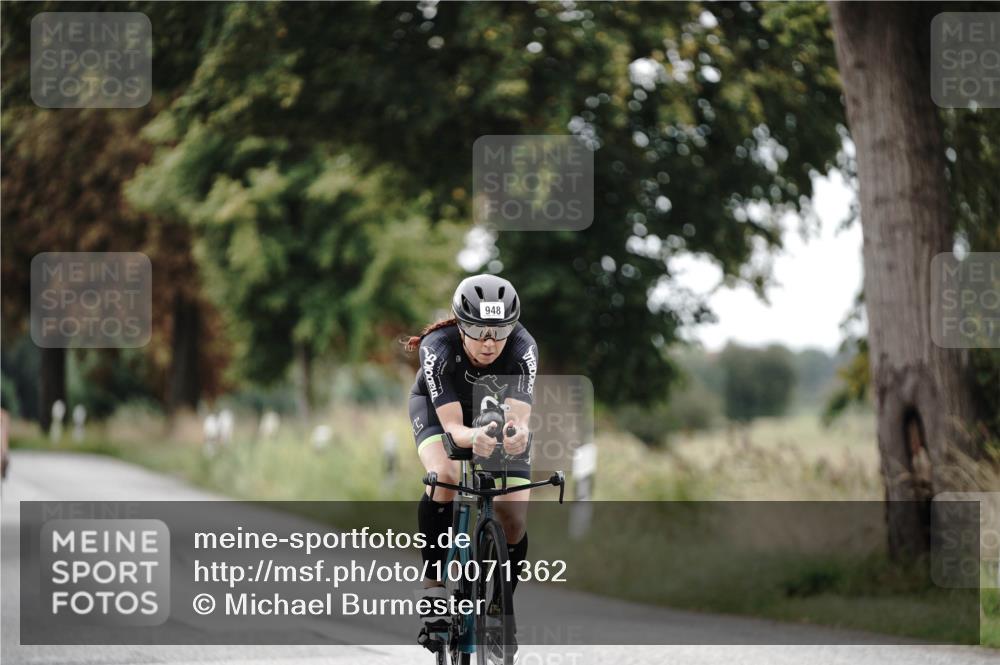 30.08.2026 - Elbe Triathlon Hamburg Michael Burmester http://msf.ph/oto/10071362 30.08.2026 10:04:12 Radfahren 818, 844, 948, 952 meine-sportfotos.de