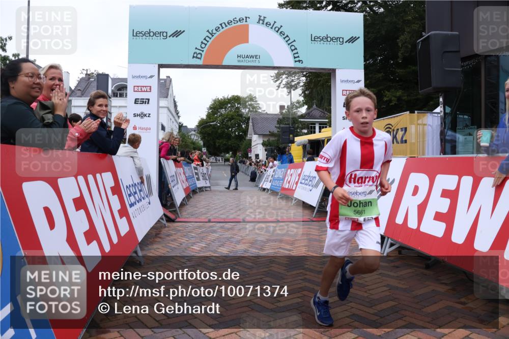 30.08.2026 - Blankeneser Heldenlauf Lena Gebhardt http://msf.ph/oto/10071374 30.08.2026 10:11:16 Ziel 5228, 5661 meine-sportfotos.de