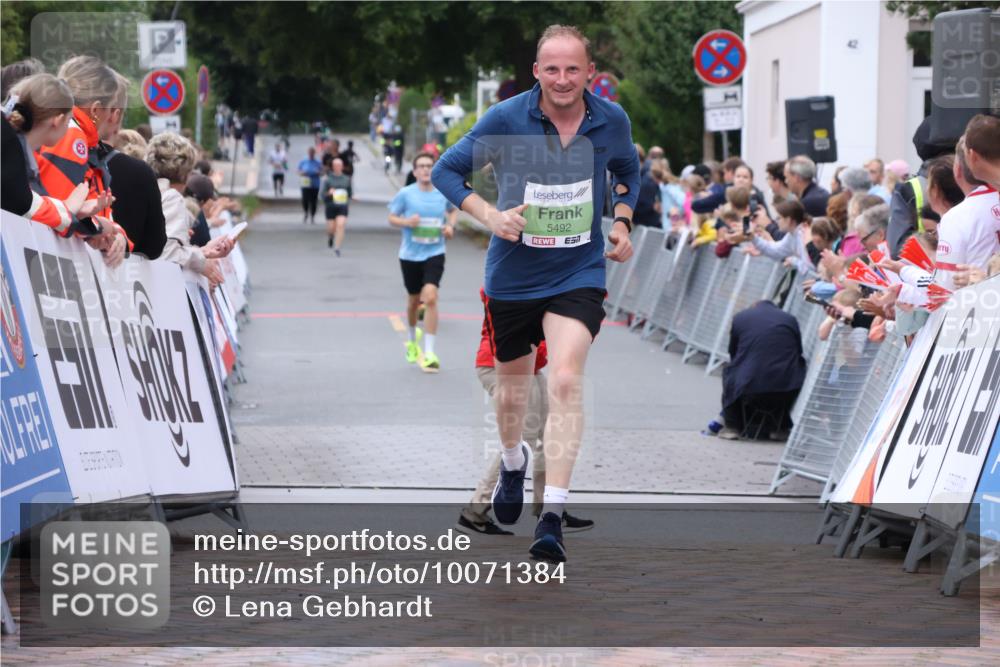 30.08.2026 - Blankeneser Heldenlauf Lena Gebhardt http://msf.ph/oto/10071384 30.08.2026 10:11:36 Ziel 5492 meine-sportfotos.de