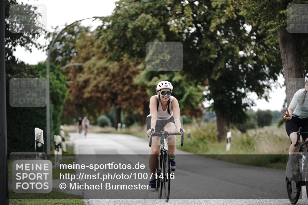30.08.2026 - Elbe Triathlon Hamburg Michael Burmester http://msf.ph/oto/10071416 30.08.2026 10:04:37 Radfahren 809, 904 meine-sportfotos.de