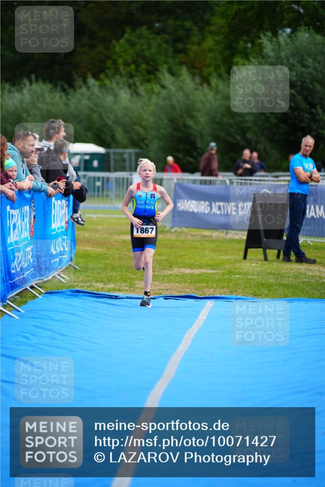 30.08.2026 - Elbe Triathlon Hamburg LAZAROV Photography http://msf.ph/oto/10071427 30.08.2026 12:58:55 Ziel 1867 meine-sportfotos.de