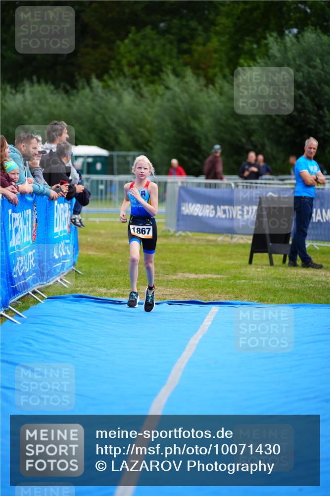 30.08.2026 - Elbe Triathlon Hamburg LAZAROV Photography http://msf.ph/oto/10071430 30.08.2026 12:58:55 Ziel 1867 meine-sportfotos.de