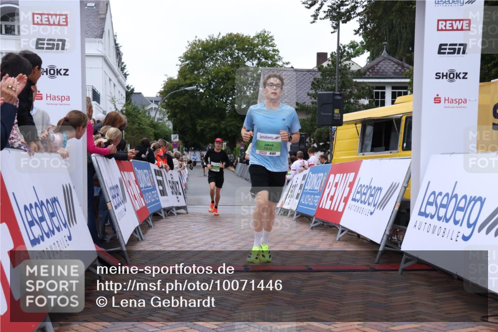 30.08.2026 - Blankeneser Heldenlauf Lena Gebhardt http://msf.ph/oto/10071446 30.08.2026 10:11:44 Ziel 5289, 5487, 5492, 5835 meine-sportfotos.de