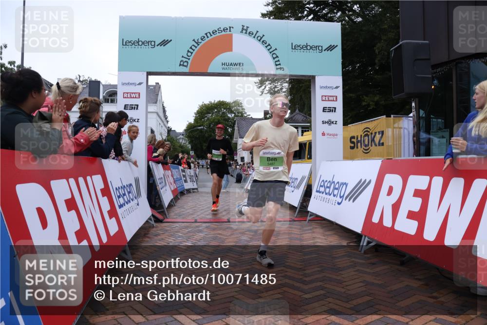 30.08.2026 - Blankeneser Heldenlauf Lena Gebhardt http://msf.ph/oto/10071485 30.08.2026 10:11:47 Ziel 5289, 5487, 5492, 5835 meine-sportfotos.de