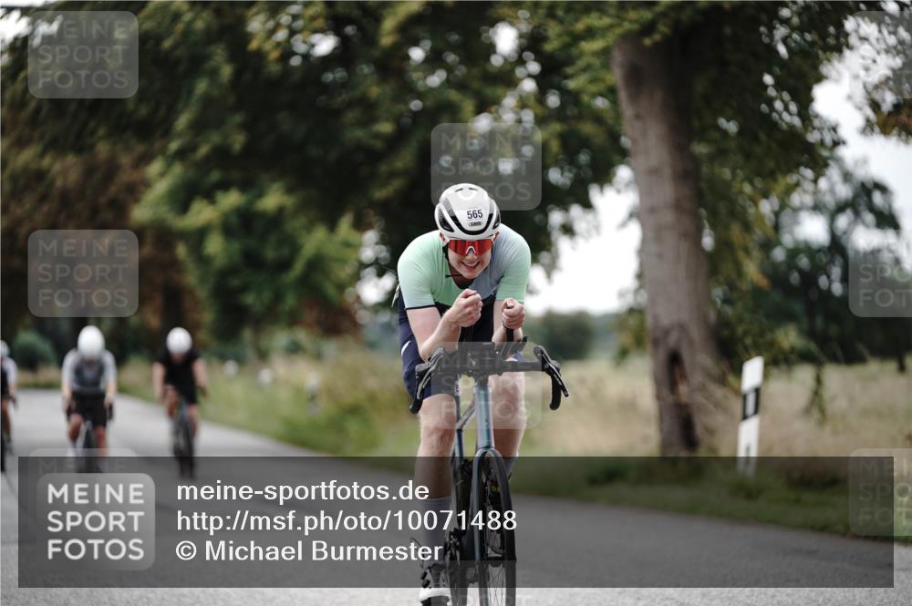 30.08.2026 - Elbe Triathlon Hamburg Michael Burmester http://msf.ph/oto/10071488 30.08.2026 10:05:42 Radfahren 525, 565, 708, 793, 817, 941 meine-sportfotos.de