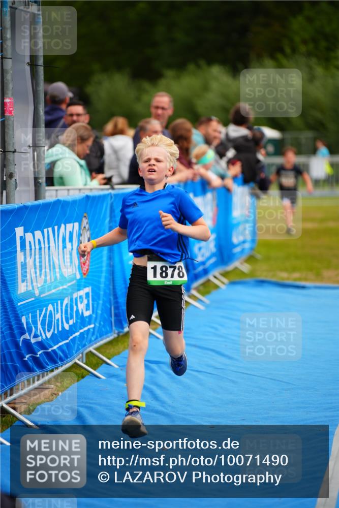 30.08.2026 - Elbe Triathlon Hamburg LAZAROV Photography http://msf.ph/oto/10071490 30.08.2026 12:59:15 Ziel 1838, 1878 meine-sportfotos.de