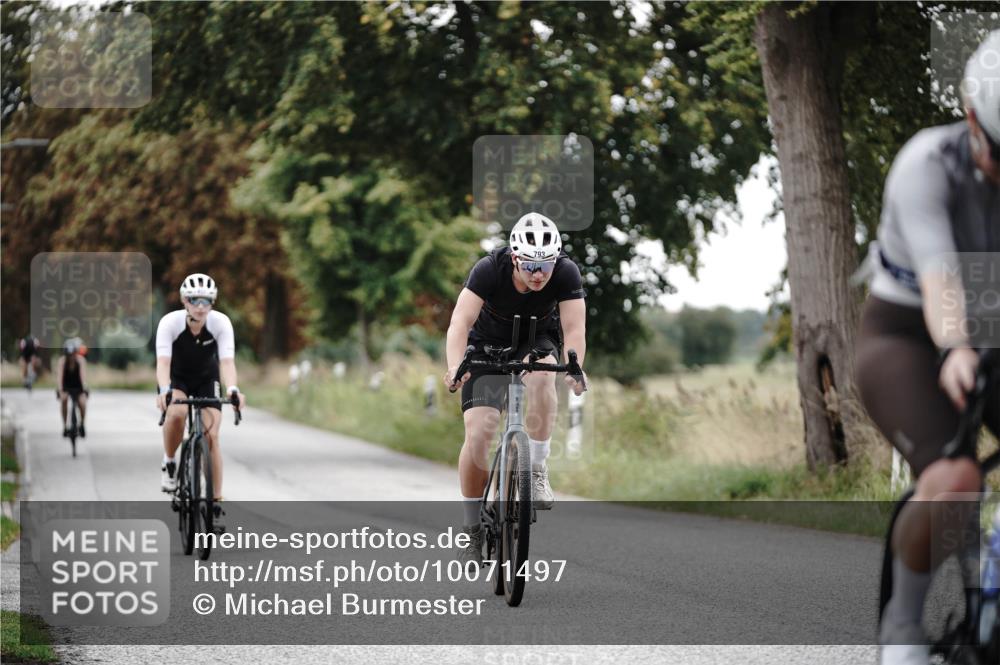 30.08.2026 - Elbe Triathlon Hamburg Michael Burmester http://msf.ph/oto/10071497 30.08.2026 10:05:45 Radfahren 786, 793, 817, 894, 941 meine-sportfotos.de