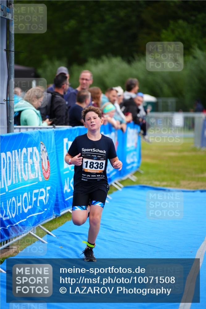 30.08.2026 - Elbe Triathlon Hamburg LAZAROV Photography http://msf.ph/oto/10071508 30.08.2026 12:59:20 Ziel 1838 meine-sportfotos.de