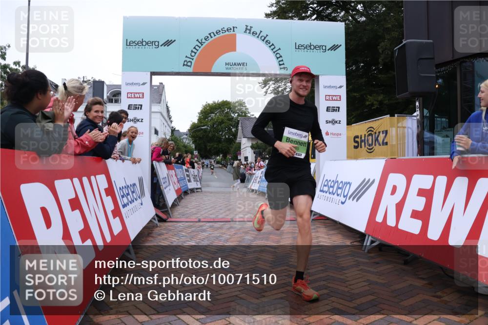 30.08.2026 - Blankeneser Heldenlauf Lena Gebhardt http://msf.ph/oto/10071510 30.08.2026 10:11:48 Ziel 5289, 5487, 5835 meine-sportfotos.de