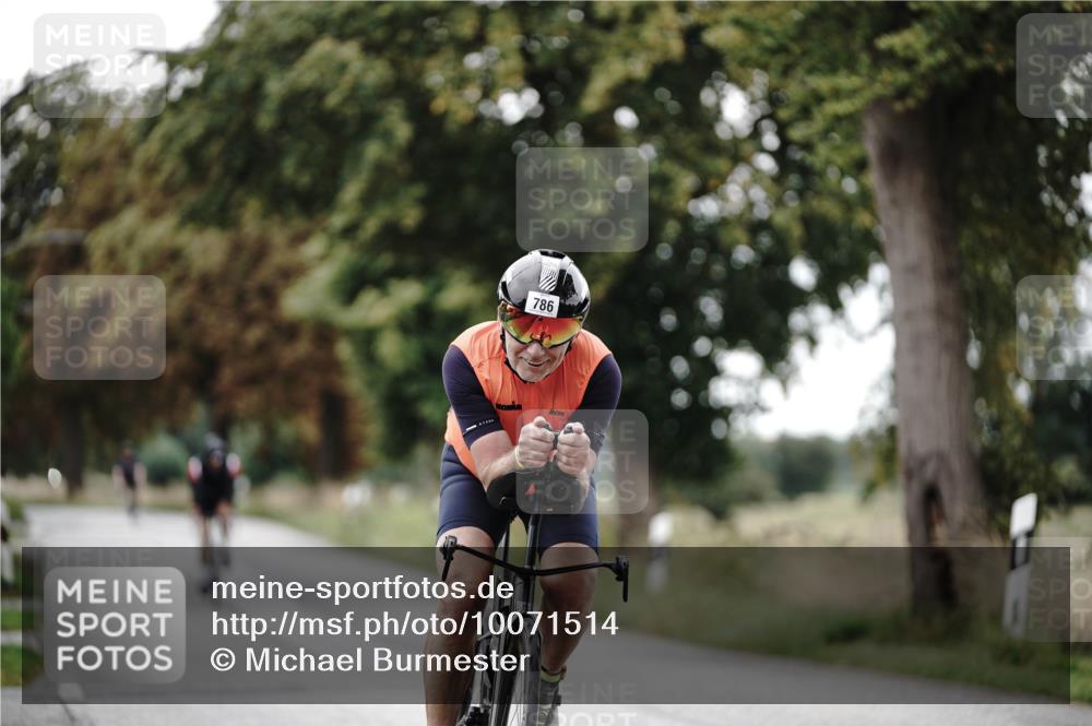 30.08.2026 - Elbe Triathlon Hamburg Michael Burmester http://msf.ph/oto/10071514 30.08.2026 10:05:53 Radfahren 542, 786, 894 meine-sportfotos.de