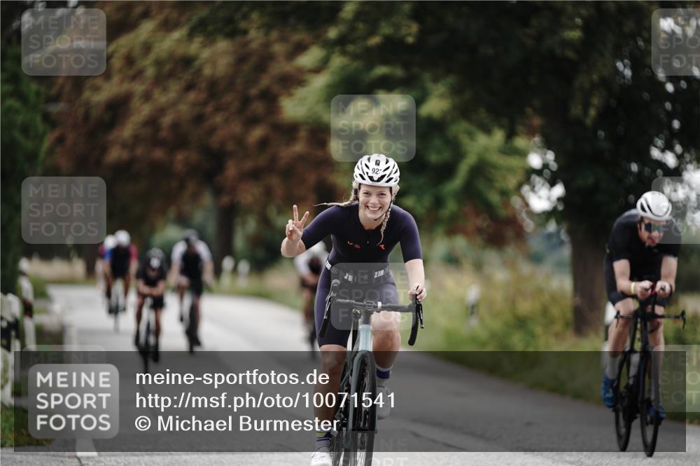30.08.2026 - Elbe Triathlon Hamburg Michael Burmester http://msf.ph/oto/10071541 30.08.2026 10:06:11 Radfahren 483, 584, 732, 787, 877, 923 meine-sportfotos.de