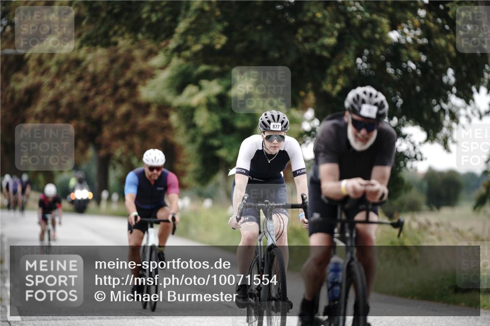 30.08.2026 - Elbe Triathlon Hamburg Michael Burmester http://msf.ph/oto/10071554 30.08.2026 10:06:15 Radfahren 483, 584, 787, 816, 877 meine-sportfotos.de