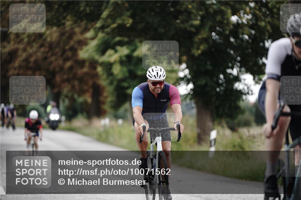30.08.2026 - Elbe Triathlon Hamburg Michael Burmester http://msf.ph/oto/10071562 30.08.2026 10:06:16 Radfahren 483, 584, 787, 816, 877 meine-sportfotos.de