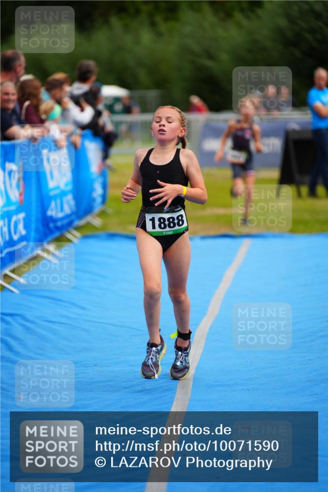 30.08.2026 - Elbe Triathlon Hamburg LAZAROV Photography http://msf.ph/oto/10071590 30.08.2026 12:59:40 Ziel 1847, 1888 meine-sportfotos.de