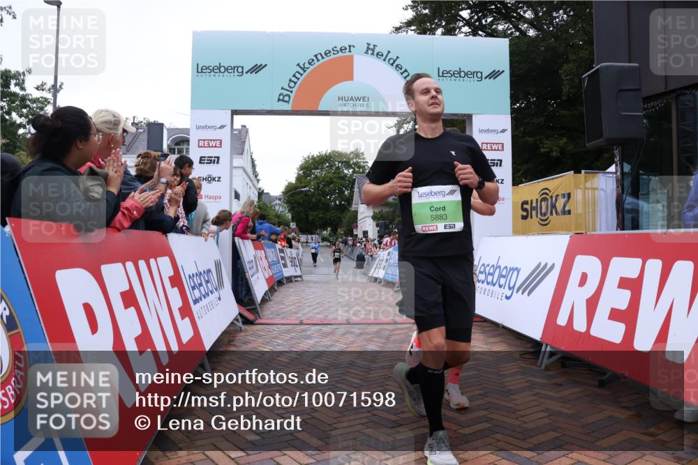 30.08.2026 - Blankeneser Heldenlauf Lena Gebhardt http://msf.ph/oto/10071598 30.08.2026 10:12:08 Ziel 1288, 5050, 5883 meine-sportfotos.de