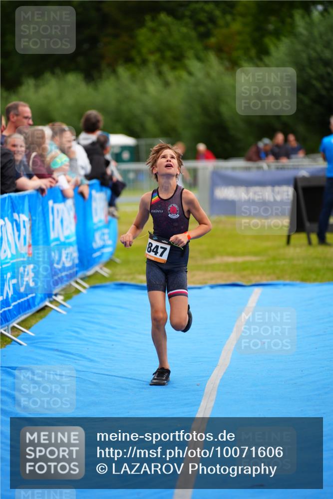 30.08.2026 - Elbe Triathlon Hamburg LAZAROV Photography http://msf.ph/oto/10071606 30.08.2026 12:59:43 Ziel 1847, 1888 meine-sportfotos.de