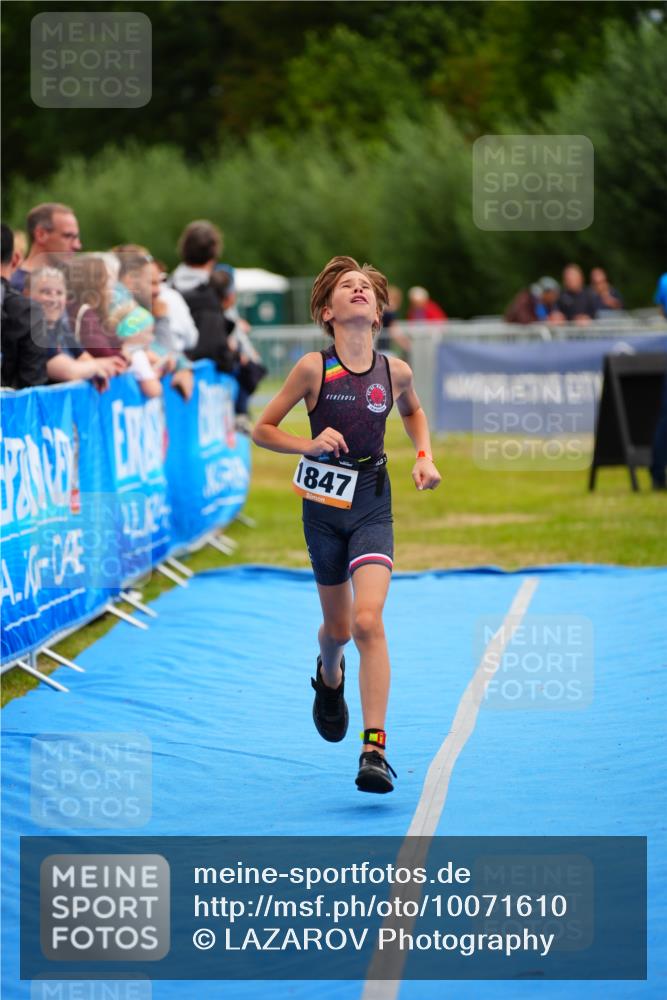 30.08.2026 - Elbe Triathlon Hamburg LAZAROV Photography http://msf.ph/oto/10071610 30.08.2026 12:59:43 Ziel 1847, 1888 meine-sportfotos.de