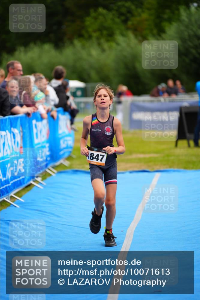 30.08.2026 - Elbe Triathlon Hamburg LAZAROV Photography http://msf.ph/oto/10071613 30.08.2026 12:59:43 Ziel 1847, 1888 meine-sportfotos.de