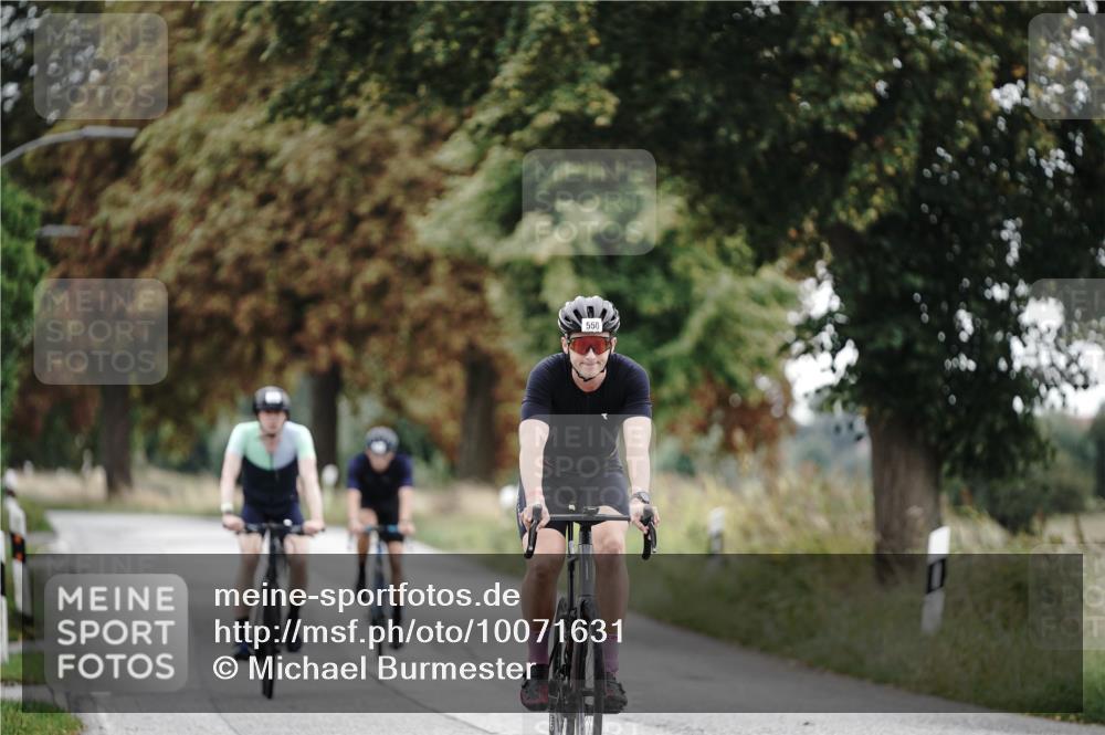 30.08.2026 - Elbe Triathlon Hamburg Michael Burmester http://msf.ph/oto/10071631 30.08.2026 10:06:52 Radfahren 449, 550, 794, 875, 977 meine-sportfotos.de