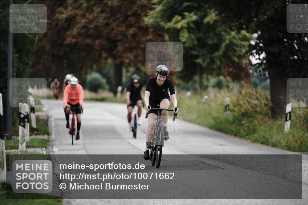 30.08.2026 - Elbe Triathlon Hamburg Michael Burmester http://msf.ph/oto/10071662 30.08.2026 10:07:27 Radfahren 492, 573, 775, 903, 982 meine-sportfotos.de
