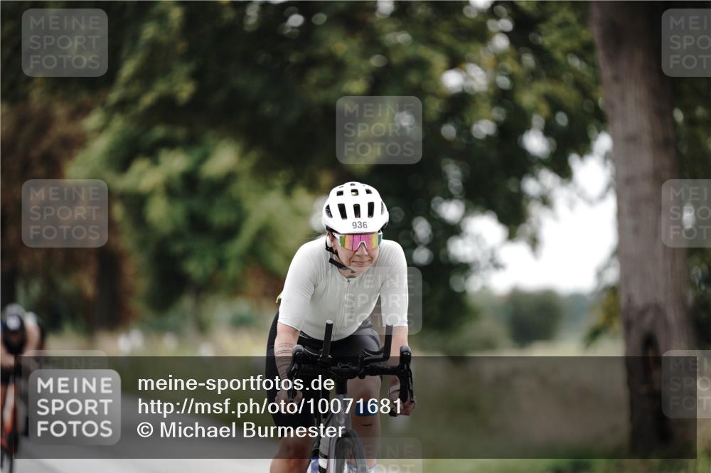 30.08.2026 - Elbe Triathlon Hamburg Michael Burmester http://msf.ph/oto/10071681 30.08.2026 10:07:36 Radfahren 492, 554, 739, 773, 775, 936 meine-sportfotos.de