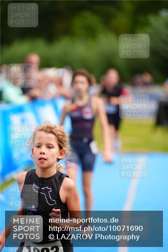 30.08.2026 - Elbe Triathlon Hamburg LAZAROV Photography http://msf.ph/oto/10071690 30.08.2026 13:03:11 Ziel 1808, 1883 meine-sportfotos.de