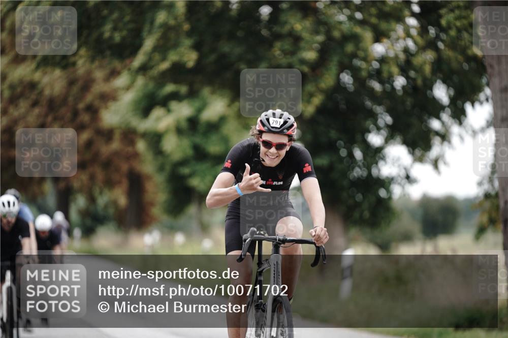 30.08.2026 - Elbe Triathlon Hamburg Michael Burmester http://msf.ph/oto/10071702 30.08.2026 10:07:48 Radfahren 439, 440, 602, 629, 735, 791, 871, 905 meine-sportfotos.de