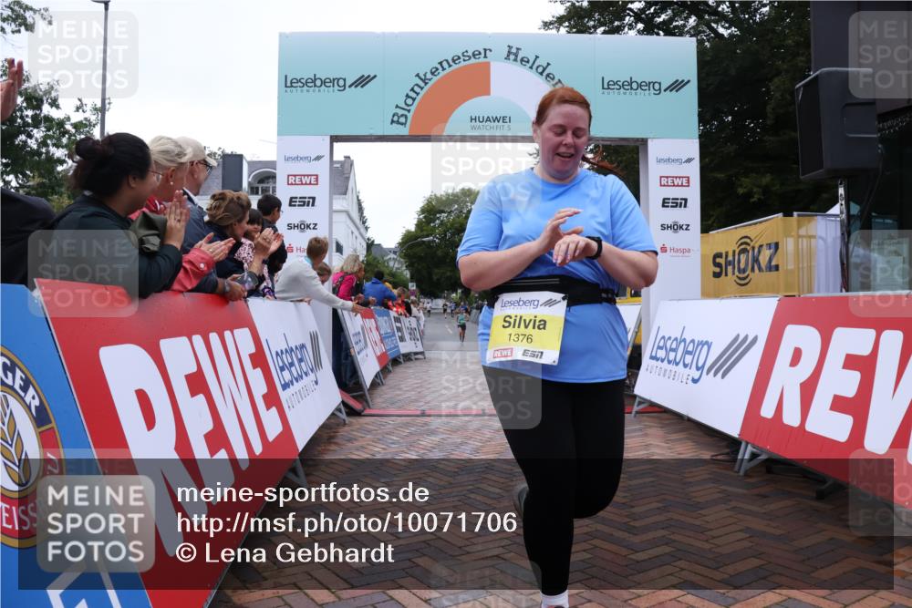 30.08.2026 - Blankeneser Heldenlauf Lena Gebhardt http://msf.ph/oto/10071706 30.08.2026 10:12:21 Ziel 1376, 5572 meine-sportfotos.de