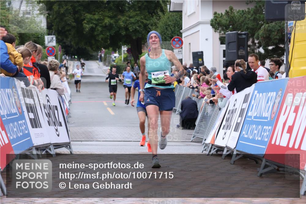 30.08.2026 - Blankeneser Heldenlauf Lena Gebhardt http://msf.ph/oto/10071715 30.08.2026 10:12:26 Ziel 1376, 5365, 5560 meine-sportfotos.de