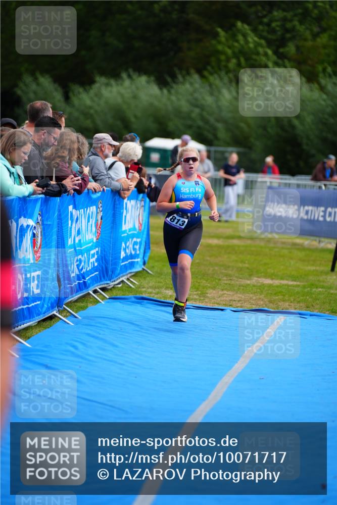 30.08.2026 - Elbe Triathlon Hamburg LAZAROV Photography http://msf.ph/oto/10071717 30.08.2026 13:03:18 Ziel 1813 meine-sportfotos.de