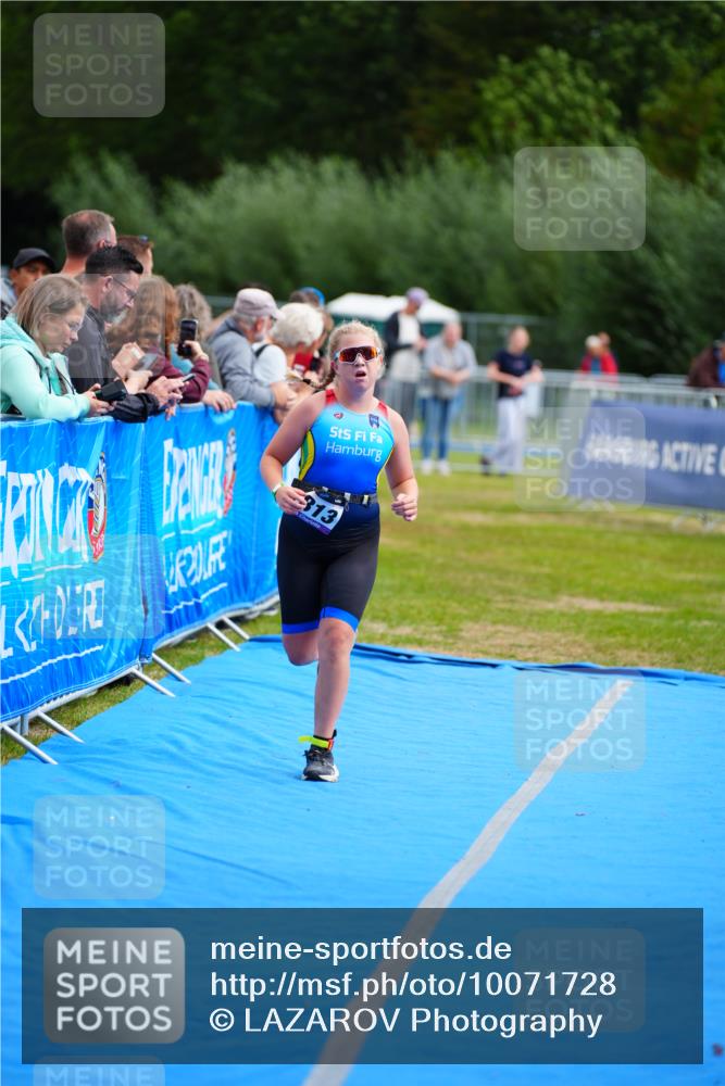 30.08.2026 - Elbe Triathlon Hamburg LAZAROV Photography http://msf.ph/oto/10071728 30.08.2026 13:03:19 Ziel 1813, 1885 meine-sportfotos.de