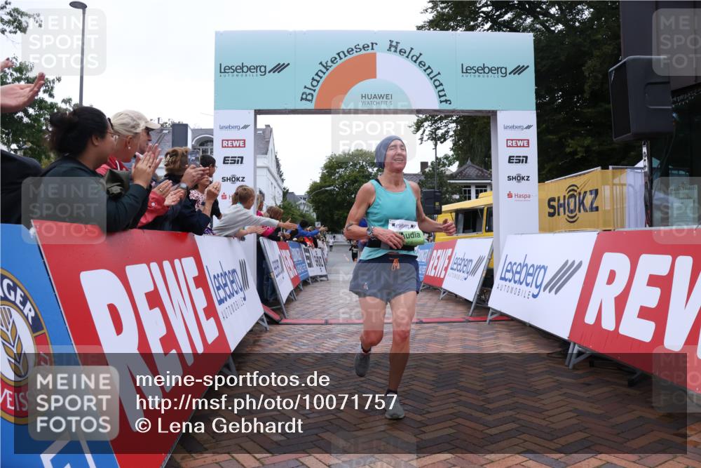 30.08.2026 - Blankeneser Heldenlauf Lena Gebhardt http://msf.ph/oto/10071757 30.08.2026 10:12:29 Ziel 5365, 5560 meine-sportfotos.de
