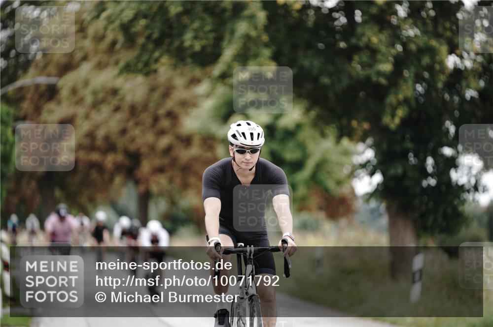 30.08.2026 - Elbe Triathlon Hamburg Michael Burmester http://msf.ph/oto/10071792 30.08.2026 10:08:30 Radfahren 395, 500, 509, 587, 834, 889, 908 meine-sportfotos.de