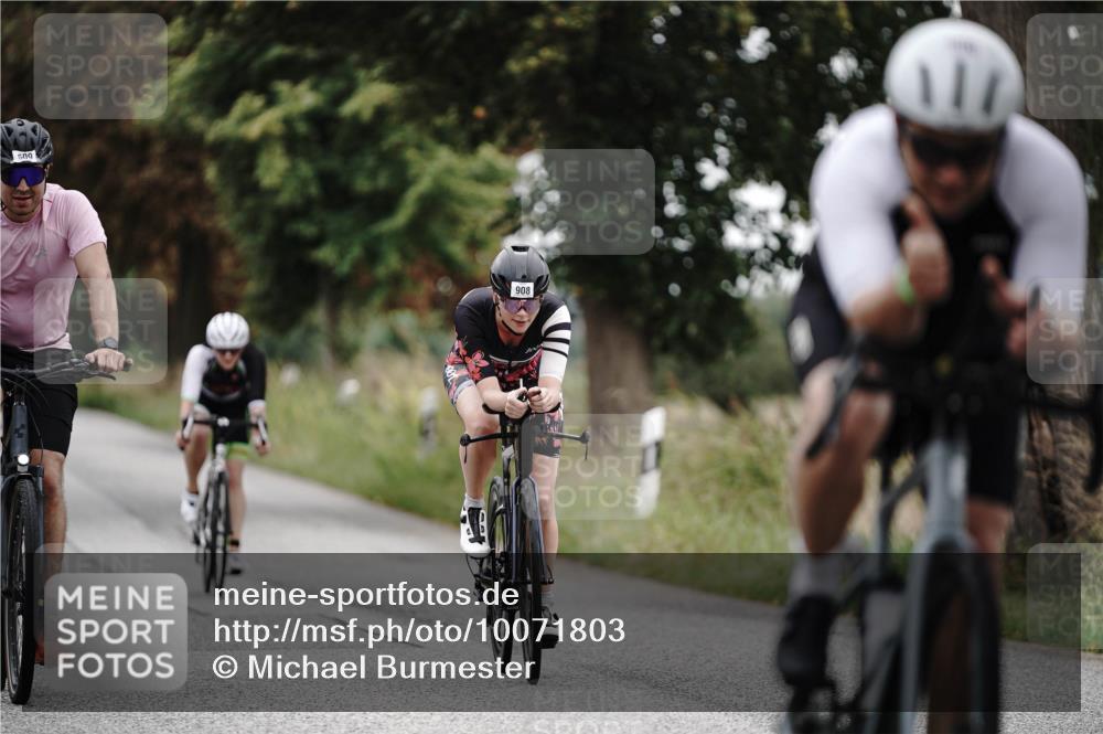 30.08.2026 - Elbe Triathlon Hamburg Michael Burmester http://msf.ph/oto/10071803 30.08.2026 10:08:35 Radfahren 500, 509, 676, 736, 834, 889, 908 meine-sportfotos.de