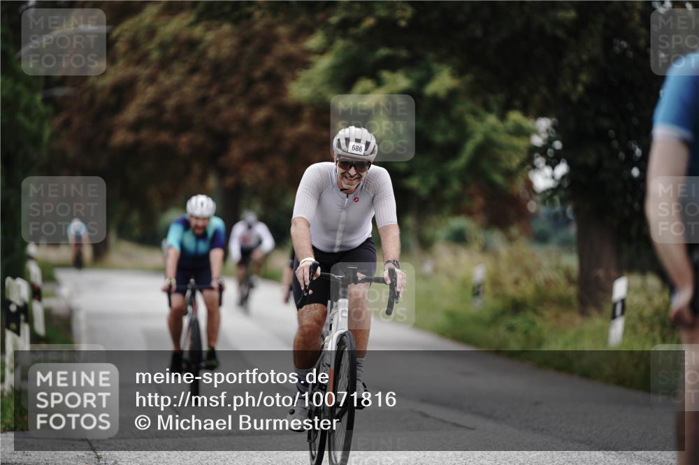 30.08.2026 - Elbe Triathlon Hamburg Michael Burmester http://msf.ph/oto/10071816 30.08.2026 10:08:42 Radfahren 425, 634, 686, 709, 736, 792 meine-sportfotos.de