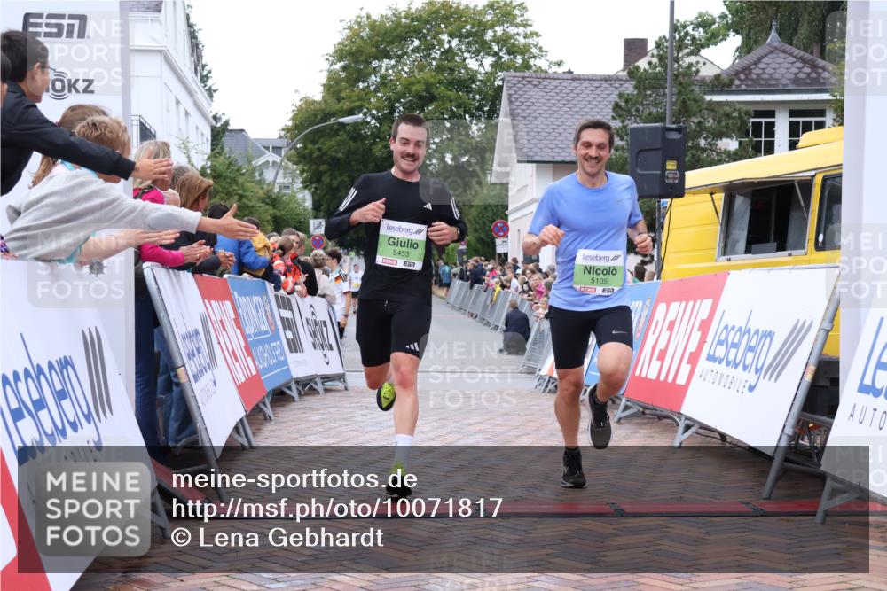 30.08.2026 - Blankeneser Heldenlauf Lena Gebhardt http://msf.ph/oto/10071817 30.08.2026 10:12:34 Ziel 5105, 5365, 5453, 5560 meine-sportfotos.de