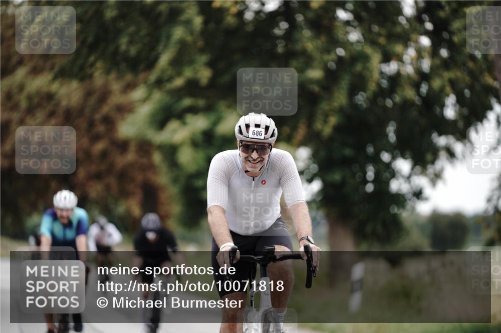 30.08.2026 - Elbe Triathlon Hamburg Michael Burmester http://msf.ph/oto/10071818 30.08.2026 10:08:43 Radfahren 425, 634, 686, 709, 736, 792 meine-sportfotos.de