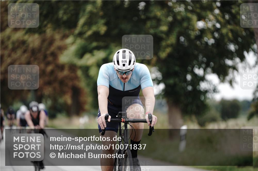 30.08.2026 - Elbe Triathlon Hamburg Michael Burmester http://msf.ph/oto/10071837 30.08.2026 10:08:55 Radfahren 435, 560, 606, 680, 842, 876 meine-sportfotos.de